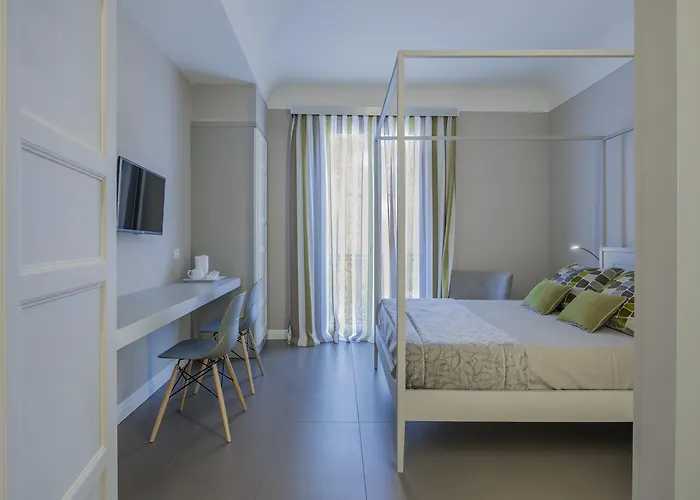 מלון דירות Viacolvento 4*